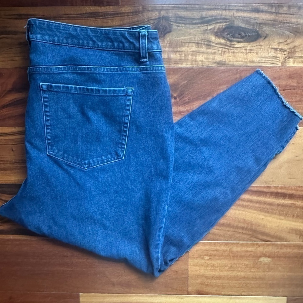 Lane Bryant Magic Waistband Cropped  High Rise Skinny Jeans